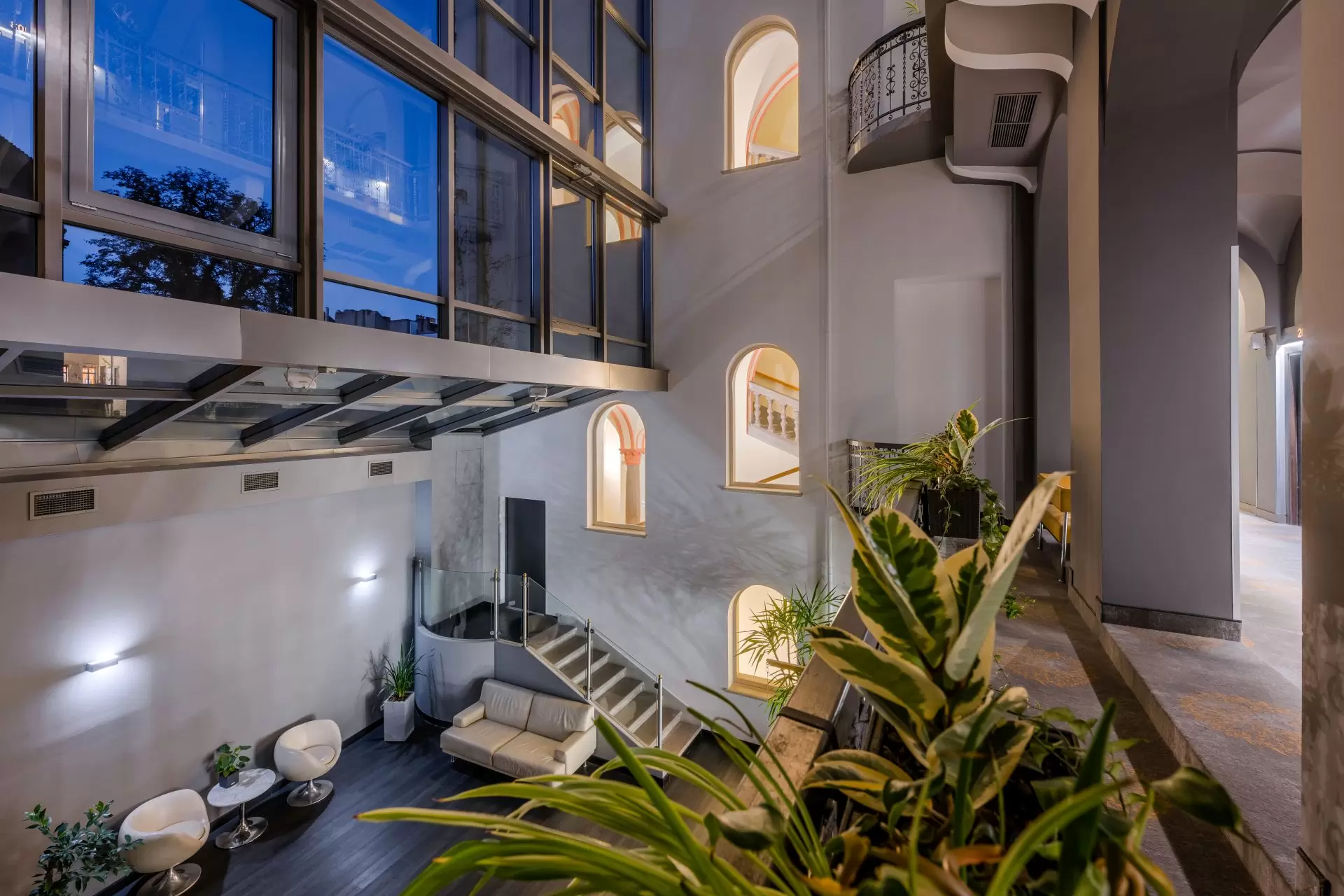 Museum Hotel Budapest Atrio di notte